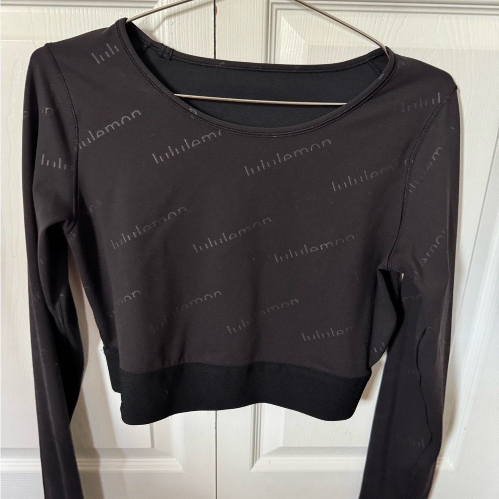 Lululemon Black Long Sleeve Crop Top